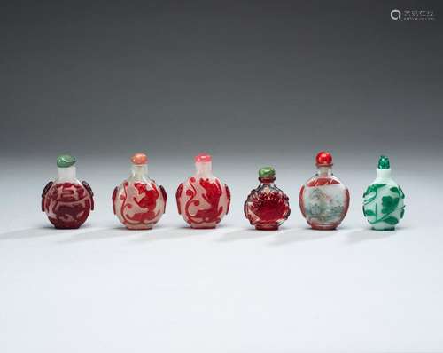 SIX OVERLAY GLASS SNUFFBOTTLES, ONE WITH INTERIOR WALL PAINT...