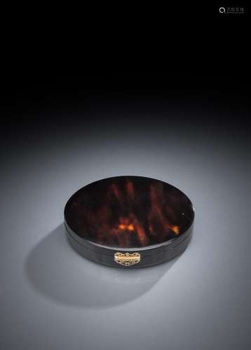 A GOLD MOUNTED TORTOISE SHELL TABATIERE WITH MINIATURE