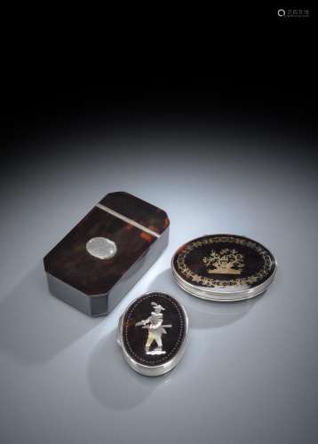 THREE TORTOISE SHELL AND SILVER SNUFF BOXES
