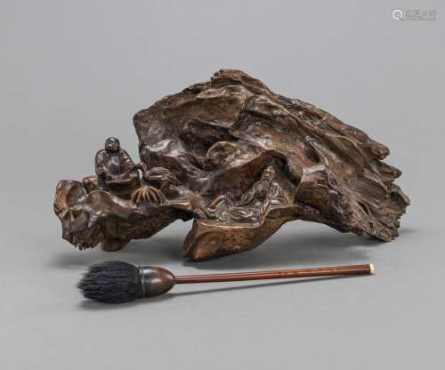 A CARVED WOOD BRUSH HOLDER SHOWING A SCHOLAR IN THE GARDEN, ...