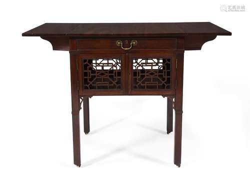 A EARLY GEORGE III MAHOGANY BREAKFAST TABLE, AFTER A DESIGN ...