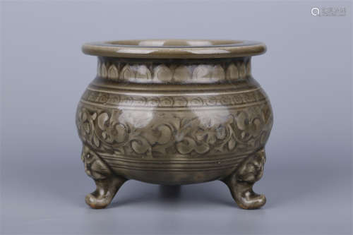 A Tripod Porcelain Censer, Yaozhou Kiln.