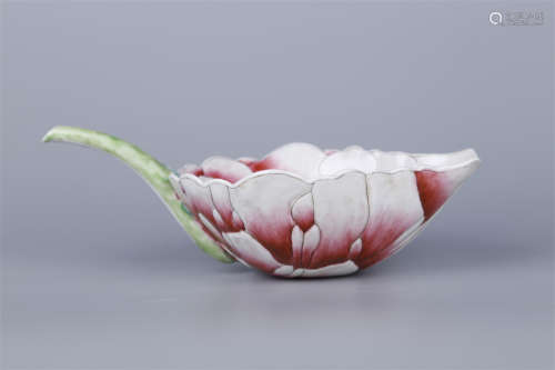 A Rose Porcelain Peony Shaped Cup.