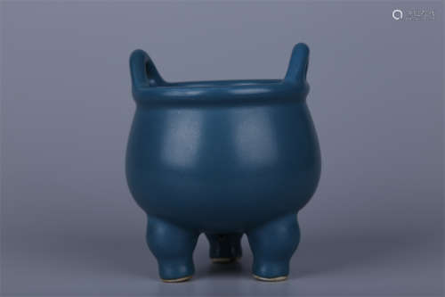 A Peacock Blue Glazed Porcelain Censer.