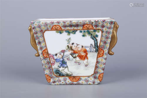 A Rose Porcelain Censer with Ears.