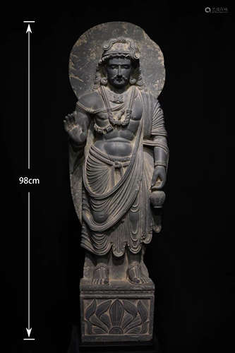 A GANDHARA GREY SCHIST BUDDHA STATUE