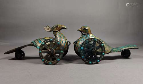 A PAIR OF WARRING STATES PERIOD INLAYING GOLD INLAY GEMSTONE...