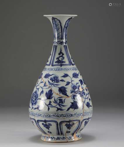 A YUAN DYNASTY BLUE AND WHITE YUHU SPRING VASE