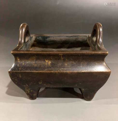 A QING DYNASTY COPPER INCENSE BURNER