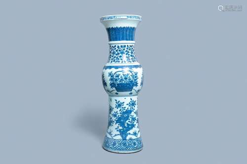 A LARGE IMPERIAL CHINESE BLUE AND WHITE 'ZUN' VASE...