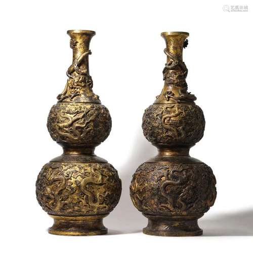 A PAIR OF BRONZE GILT GOURDS