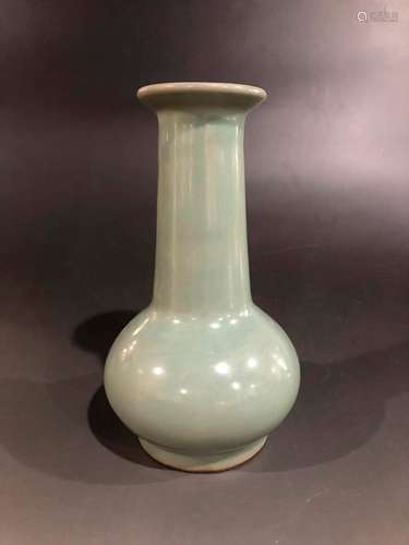 A SONG DYNASTY RU KILN LANG NECK BOTTLE