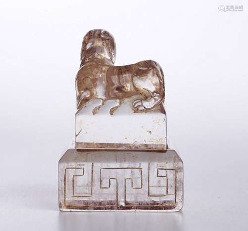 A QING DYNASTY CRYSTAL BEAST BUTTON SEAL