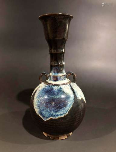 A SONG DYNASTY BLACK GLAZE XUAN BOTTLE