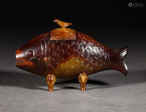 A MING Dynasty HETIAN JADE FISH ORNAMENT