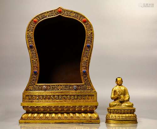 A QING DYNASTY BRONZE GILT BUDDHA NICHE