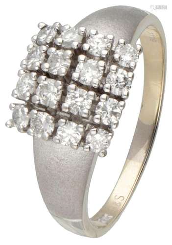 14K. White gold ring set with approx. 0.64 ct. diamond.