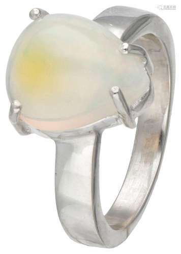 Sterling silver solitaire ring set with opal.