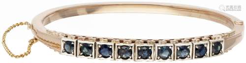 14K. Rose gold antique bangle bracelet set with approx. 1.80...