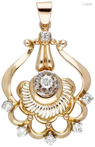 18K. Yellow gold pendant set with approx. 0.74 ct. diamond.