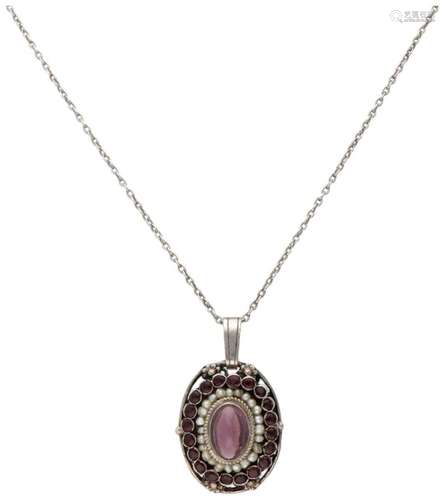 835 Silver necklace with vintage pendant set with glass garn...