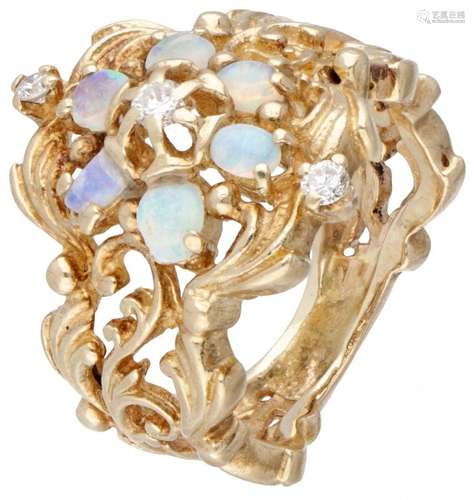 BLA 10K. Yellow gold vintage openwork ring set with approx. ...