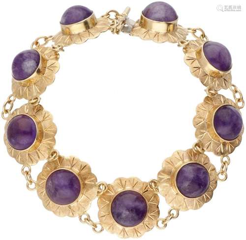 14K. Yellow gold vintage bracelet set with approx. 17.55 ct....