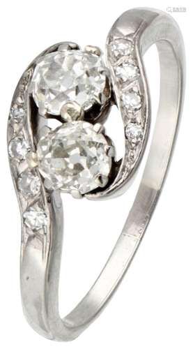 14K. White gold antique toi et moi ring set with approx. 0.5...