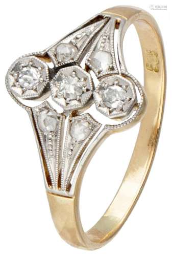 14K. Yellow gold openwork Art Deco ring set with diamond.