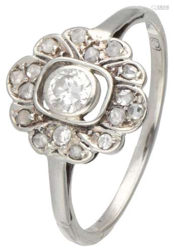 14K. White gold antique ring set with approx. 0.22 ct. diamo...