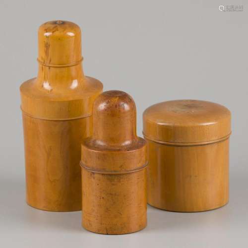A lot of (3) wooden pill roll boxes. 19th century.