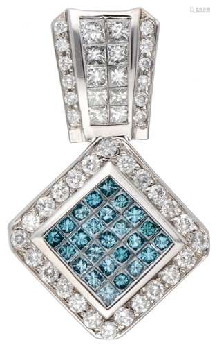 14K. White gold pendant set with approx. 2.24 ct. white and ...