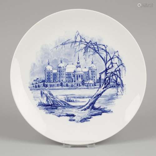 "Meissen" a wall plate, Germany, 20th century.