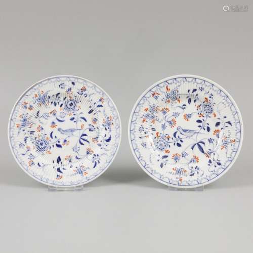 A (2) piece set of Meissen-style plates, Germany, 20th centu...