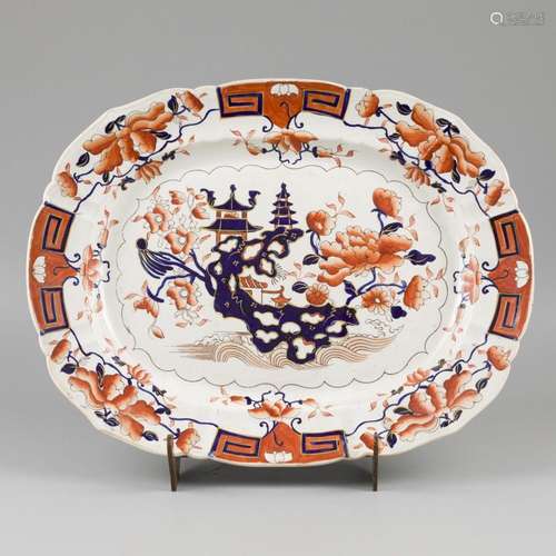 An earthenware serving dish with Chinoiserie decoration, Mas...