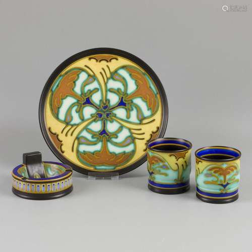 (4) piece smoking set Schoonhoven pottery "Corel".