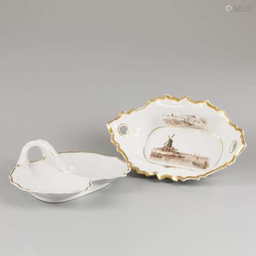 A lot of two porcelain serving dishes. 19th century.