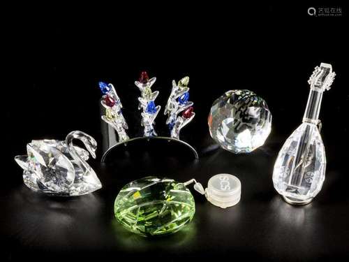 (5) part lot Swarovski miniatures.