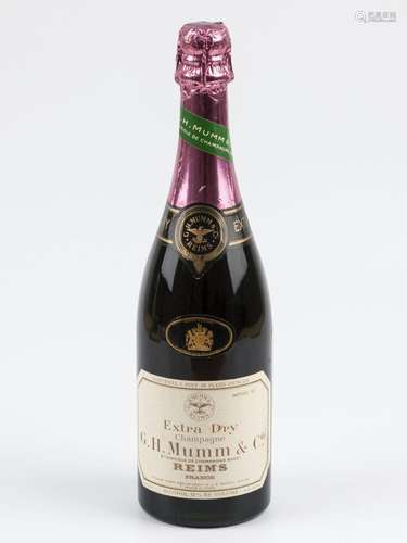 G.H. Mumm & Co - Extra dry Champange - 1960?.