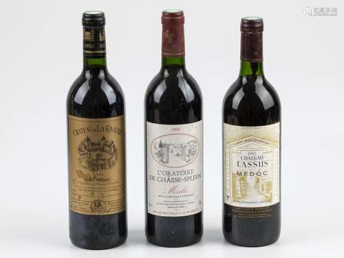 (1) Chateau Lassus - Medoc - 1992. (1) L'oratoire de Ch...