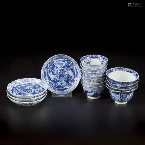 A lot of various blue and white porcelain with crab and perc...