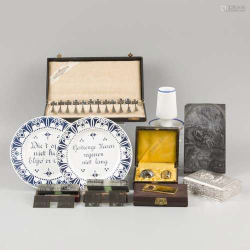 A lot comprising various items a.w. stereoscope glass negati...