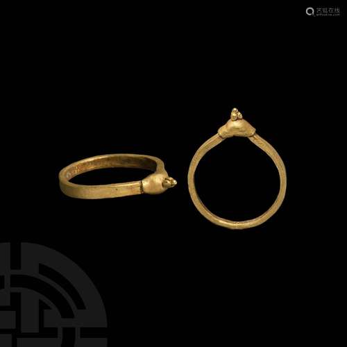 Medieval Gold Stirrup Ring