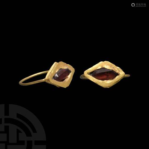 Medieval Gold Ring with Gemstone