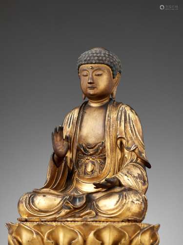 A LACQUER-GILT WOOD FIGURE OF AMIDA NYORAI