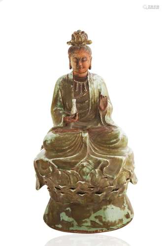 CHINESE JADE GUANYIN SEATED BODHISATTVA FIGURE