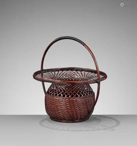 TANABE CHIKUUNSAI II: A BAMBOO HANAKAGO (FLOWER BASKET)