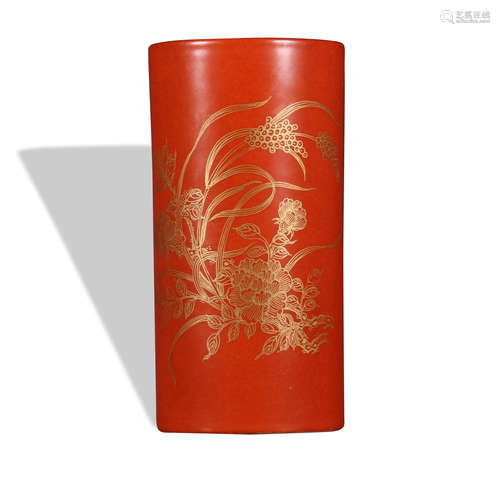 An allite red glazed pen container painting in gold