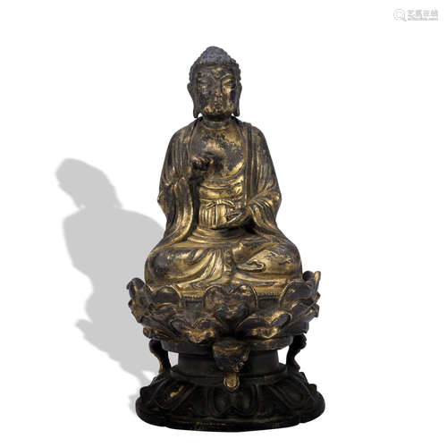 A gilt-bronze statue of Sakyamumi