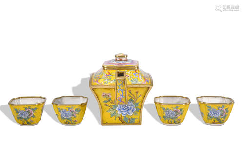 A set of enamel teapot and cup